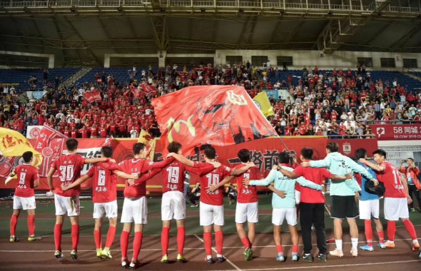 雄起！雄起！雄起！万博全站APP官网登录置地助力川足